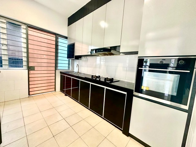 Horizon Hills - Three Storey Cluster / Renovated in Good Condition / Gated & Guarded - Thumbnail 13