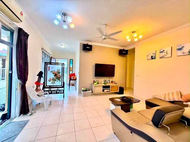 Nusa Idaman - Double Storey End Lot / Renovated & Extended / Well Maintained  - Thumbnail 2