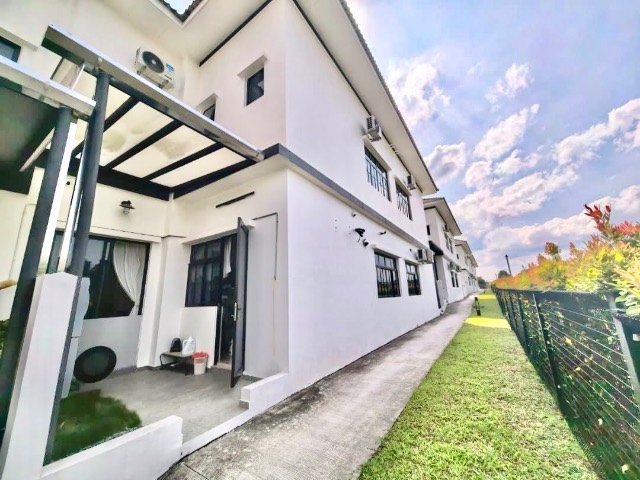 Eco Botanic (The Tate) Double Storey Terrace / Renovated in G&G Community / Only 5 Years House Age