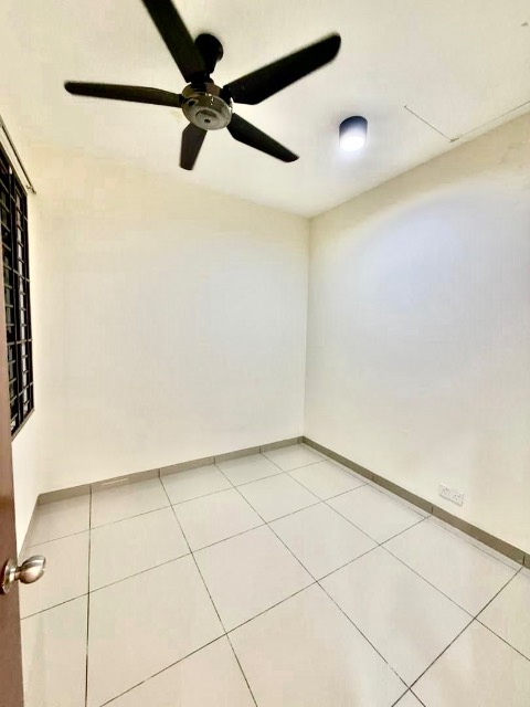 Pelangi Indah - Single Storey Terrace / Renovated & Kitchen Extended / Gated & Guarded - Thumbnail 6