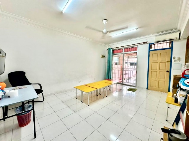 Bukit Indah - Double Storey Terrace / Basic Renovation / 10mins to AEON Mall - Gambar kecil 2