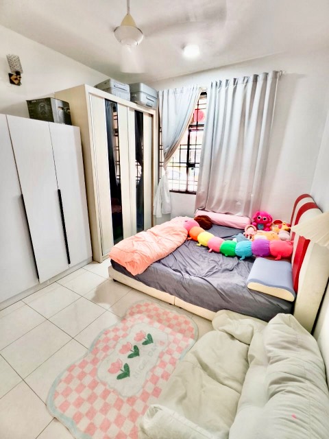 Bukit Indah - Single Storey Terrace / Good Condition / Nearby Shoplots - Thumbnail 4