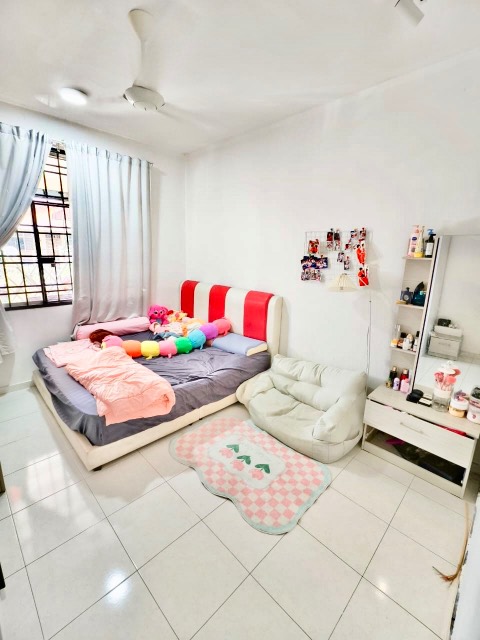 Bukit Indah - Single Storey Terrace / Good Condition / Nearby Shoplots - Thumbnail 3