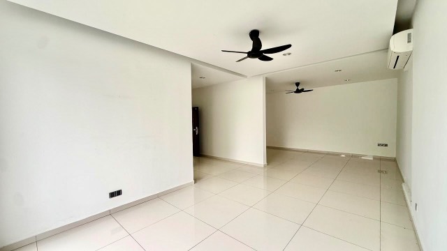 Taman Nusa Duta - Double Storey Semi Detached / Corner Lot with 30ft Side Land / Surrounded by TF Mart & Many Shoplots - Thumbnail 10