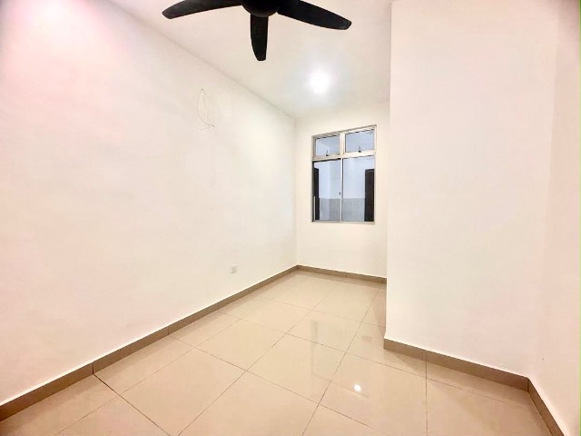 Nusa Bestari Jaya - Double Storey Terrace Corner Lot / Renovated & Extended / Unblock View - Thumbnail 10
