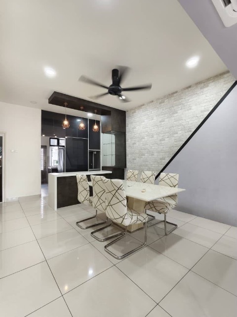Austin Duta - Double Storey Superlink Terrace / Fully Renovated Unit / Unblock View - Thumbnail 9