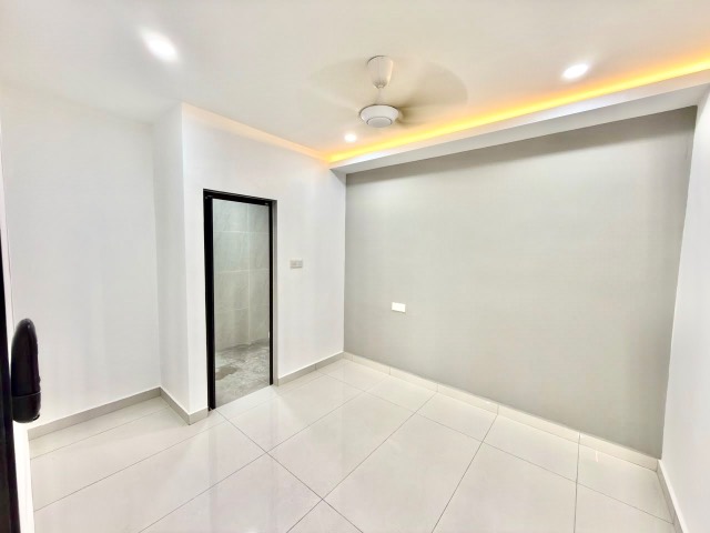 Taman Universiti - Single Storey Terrace / Corner Lot Super Big Land / Fully Renovated & Extended - Thumbnail 12