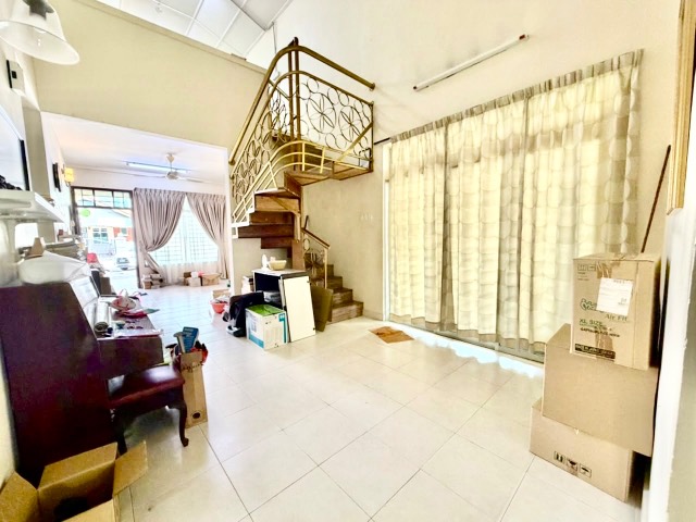 Pelangi Indah - Single Storey Terrace / End Lot with 25ft Side Land / Gated & Guarded - Thumbnail 5