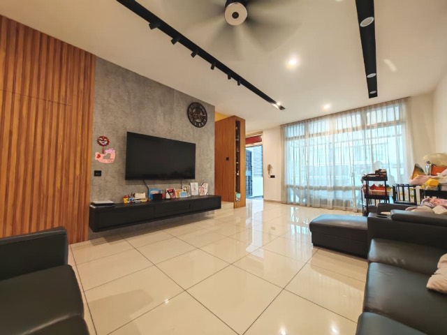 Setia Eco Cascadia - Double Storey Terrace / Fully Renovated in Top Condition / Gated & Guarded - Thumbnail 2