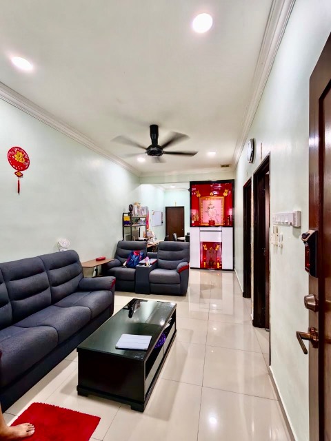 Taman Universiti - Single Storey Terrace / Fully Renovated & Extended / Partial Furnished