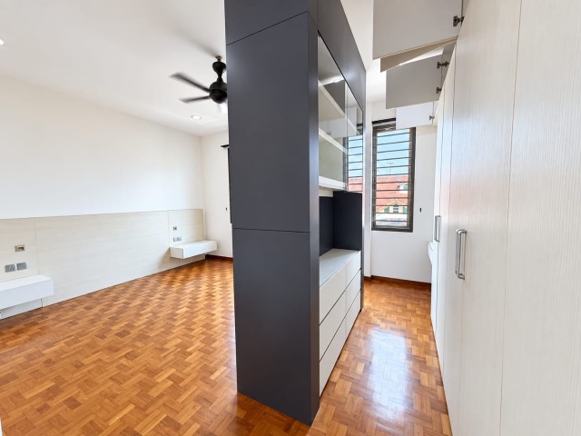 Impian Emas - Double Storey Terrace / Large Size & Built Up / Fully Renovated Unit - Thumbnail 5
