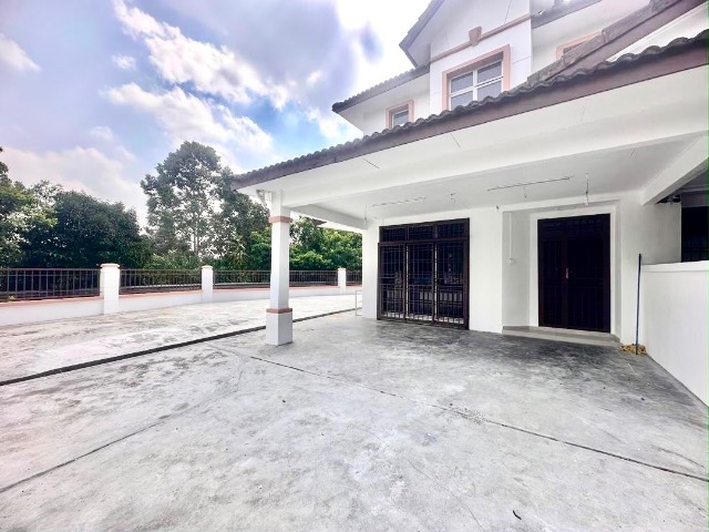 Nusa Bestari Jaya - Double Storey Terrace Corner Lot / Renovated & Extended / Unblock View - Thumbnail 2