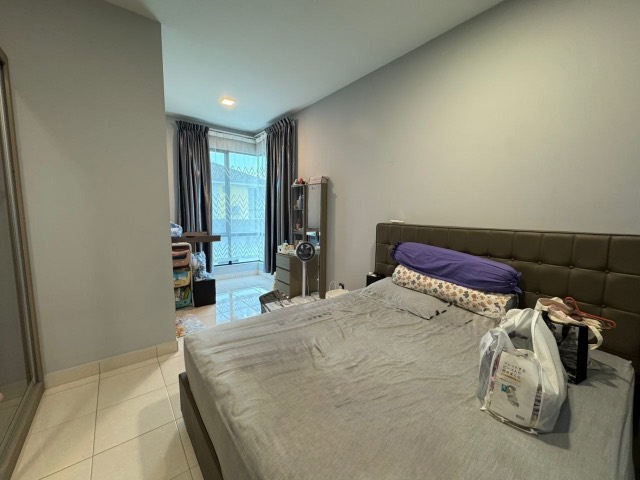 Austin Duta - Double Storey Terrace / Corner Lot with Bigger Land / Renovated in Good Condition - Thumbnail 3