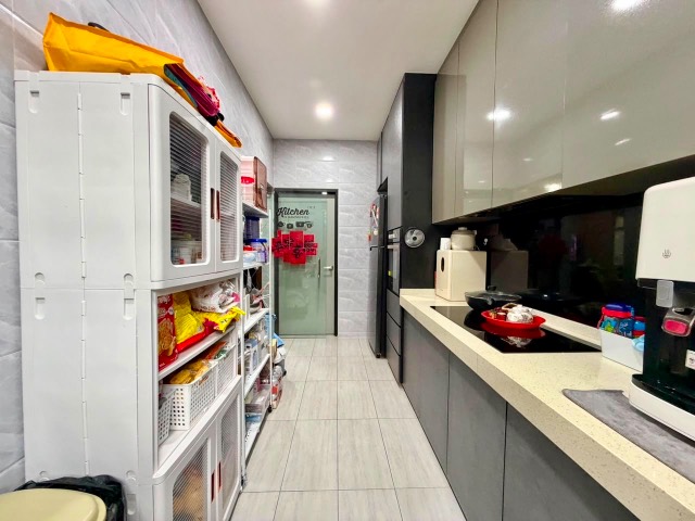 Bandar Seri Alam (Citrine Residenz) - Double Storey Terrace / Fully Renovated in Good Condition / 24hr Security - Thumbnail 9