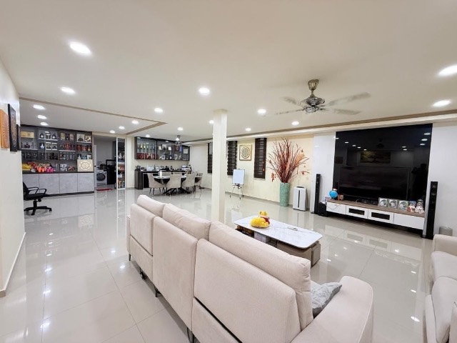 Permas Jaya - Double Storey Terrace / Rare Corner Lot with Bigger Land / Fully Renovated & Extended  - Thumbnail 2