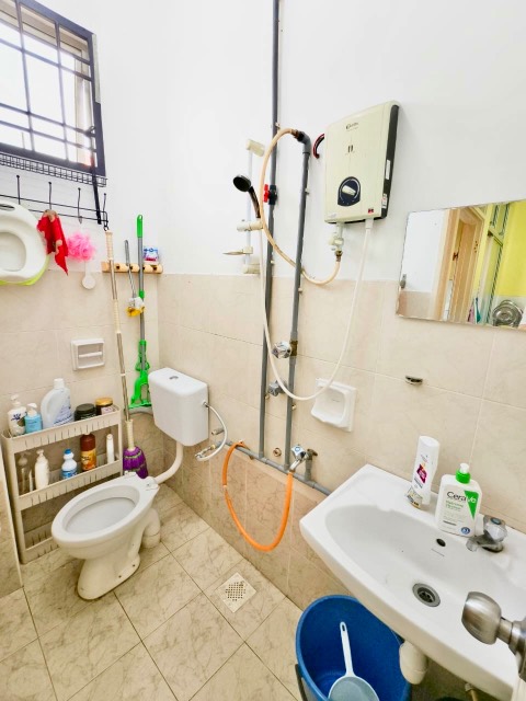 Bukit Indah - Single Storey Terrace / Good Condition / Nearby Shoplots - Thumbnail 11