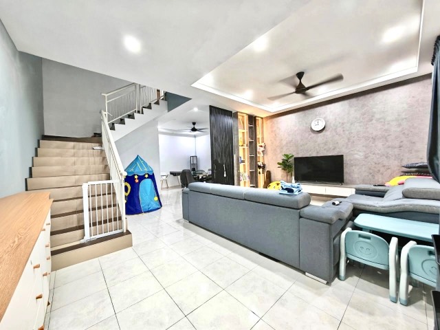 Seri Austin - Double Storey Terrace / Unblock View / Well Maintained in Good Condition - Thumbnail 3