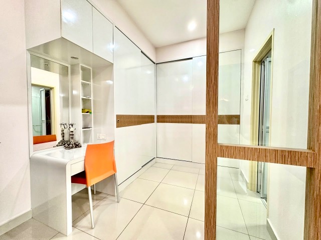Seri Austin (Lakeview) - Double Storey Terrace / Fully Renovated & Furnished / Unblock View - Thumbnail 10