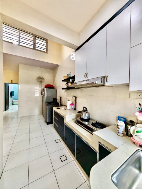 Setia Eco Gardens - Single Storey Terrace / Partial Renovated & Furnished / Nearby Tuas Highway - Thumbnail 9