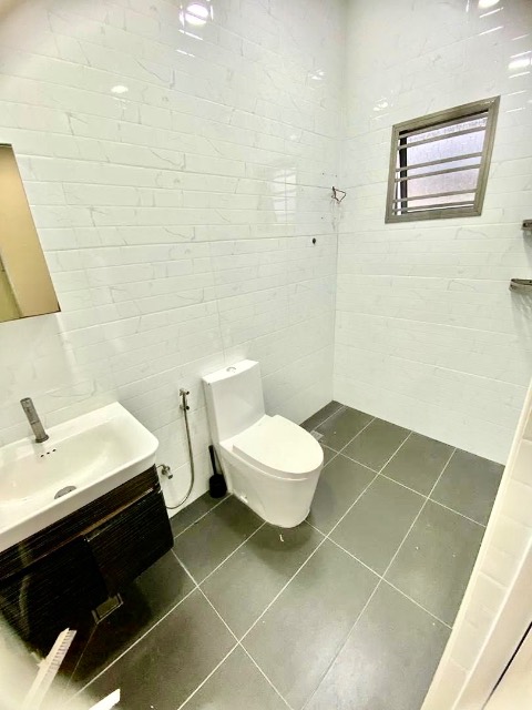 Ehsan Jaya - Double Storey Terrace / End Lot with More Land / Fully Extended & Unblock View - Thumbnail 9