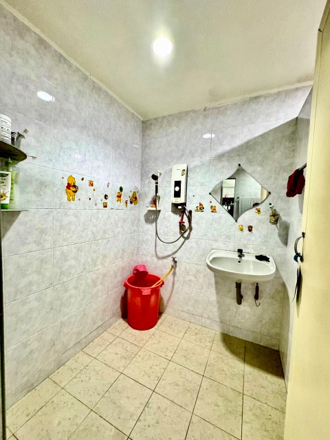 Taman Pelangi - Double Storey Terrace / Corner Lot with Extra Land / 10mins to CIQ - Thumbnail 16