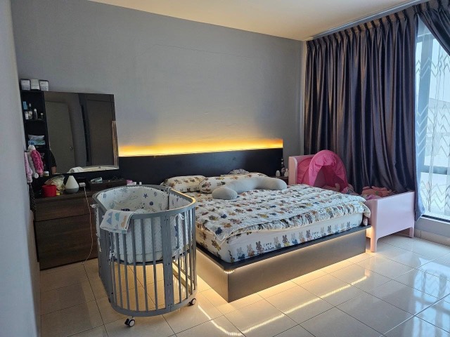 Austin Duta - Double Storey Terrace / Corner Lot with Bigger Land / Renovated in Good Condition - Thumbnail 4