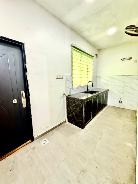 Tun Aminah - Single Storey Terrace / Renovated & Kitchen Extended / Unblock View - Thumbnail 8