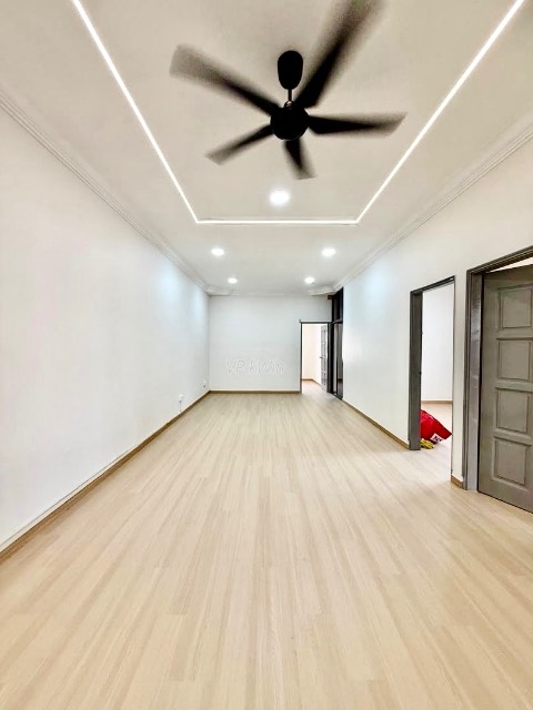 Taman Daya - Single Storey Terrace / Corner Lot with Big Land / Renovated & Extended Unit - Gambar kecil 3