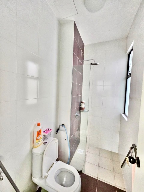 Mutiara Rini (Opal) - Three Storey Cluster House / Renovated & Furnished / Gated & Guarded - Thumbnail 11