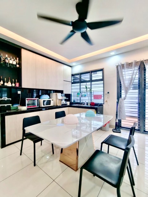 Crest Austin (Glenmarie) - Double Storey Cluster / Renovated Unit with Unblock View / Gated & Guarded - Thumbnail 9