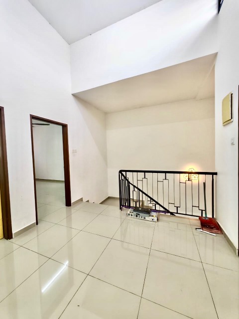 Ehsan Jaya - Double Storey Terrace / Rare Super Long Unit / Extended with MBJB Approval - Thumbnail 8