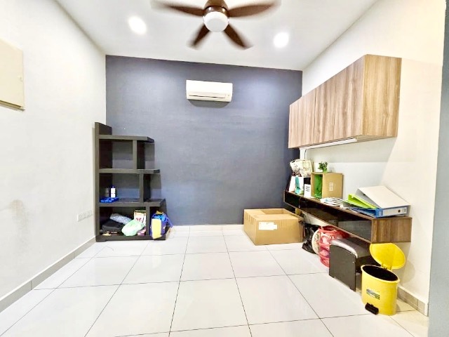 Bandar Dato Onn - Double Storey Terrace / Renovated & Extended with MBJB Approval / Gated & Guarded - Thumbnail 5