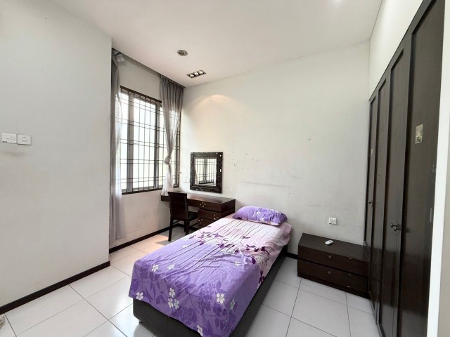 Impian Emas - Double Storey Terrace / Renovated & Furnished / Good Condition - Thumbnail 9