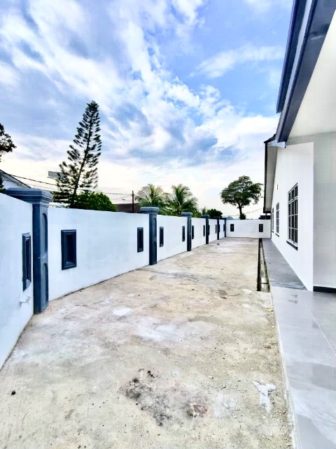 Johor Jaya - Single Storey Terrace / Corner Lot with Extra Land / Fully Renovated & Unblock View - Thumbnail 4