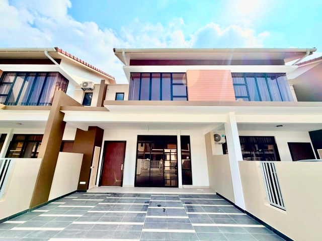 Iskandar Puteri (Senadi Hills) - Double Storey Terrace / Original Bare Unit / 20mins to Tuas