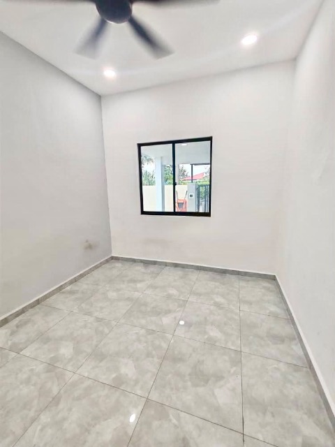 Taman Universiti - Single Storey Terrace / Corner Lot with Bigger Land / Renovated Unit - 缩略图 6