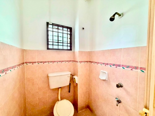 Mutiara Rini - Double Storey Terrace / Rare Unit Below RM700K / Well Maintained in Good Condition - Thumbnail 11