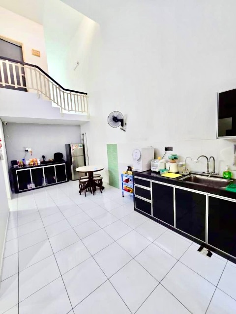 Bukit Indah - 1.5 Storey Terrace / Unblock View / Top Condition - Thumbnail 12
