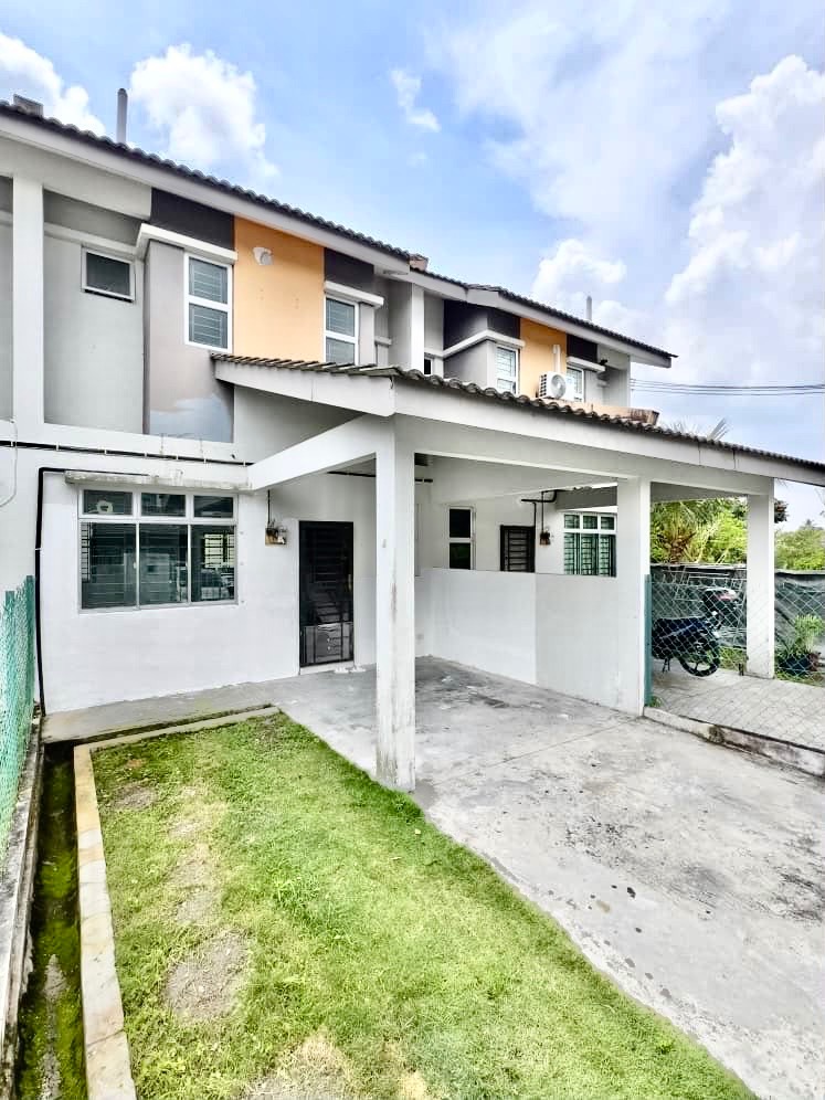 Pulai Indah (Laman Indah) - Double Storey RMMJ / Original Condition / Vacant Unit  - Photo 1