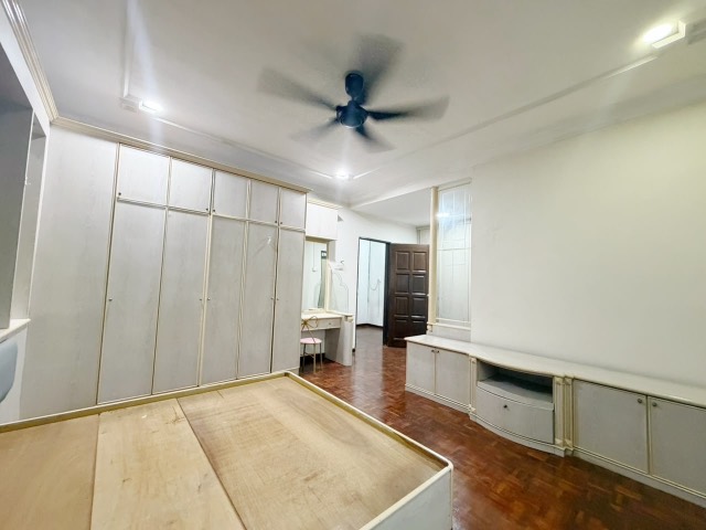 Skudai Baru - Double Storey Terrace / Renovated & Extended - Thumbnail 2