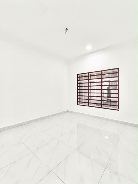 Johor Jaya - Single Storey Terrace / Corner Lot with Extra Land / Fully Renovated & Unblock View - Thumbnail 8