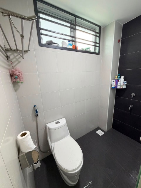 Mount Austin (LA Garden) - Double Storey Terrace / Basic Renovation in Good Condition / Walking distance to Austin Crest Shoplots - Thumbnail 14