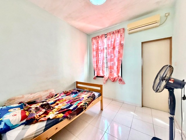 Bukit Indah - Double Storey Terrace / Basic Renovated in Good Condition / Gated & Guarded - Thumbnail 7