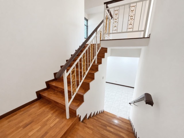 Impian Emas - Double Storey Terrace / Large Size & Built Up / Fully Renovated Unit - Thumbnail 10