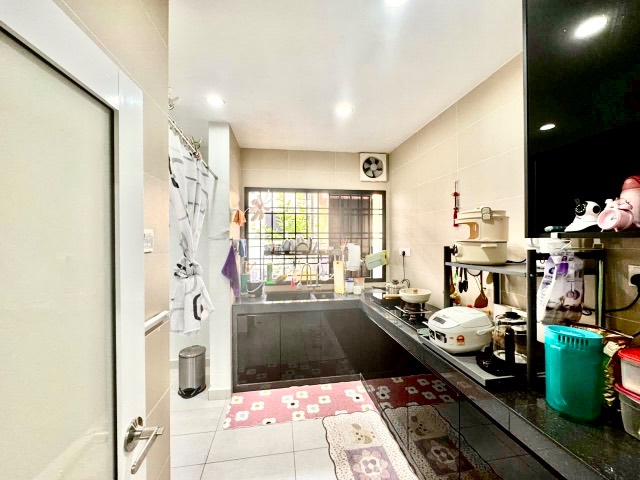 Nusa Bestari - Double Storey Terrace / Renovated & Extended / Walking Distance to 99 Speedmart - Thumbnail 10