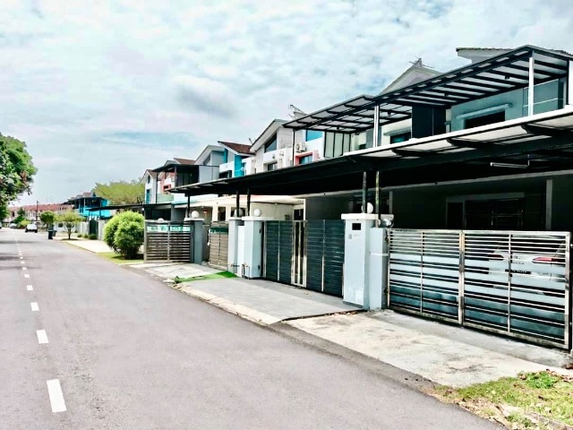 Bukit Indah - 1.5 Storey Terrace / Unblock View / Top Condition - Thumbnail 1