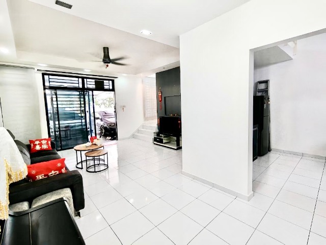 Bukit Indah - 1.5 Storey Terrace / Unblock View / Top Condition - Thumbnail 13