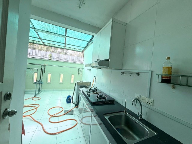 Impian Emas - Double Storey Terrace / Renovated & Furnished / Good Condition - Thumbnail 13