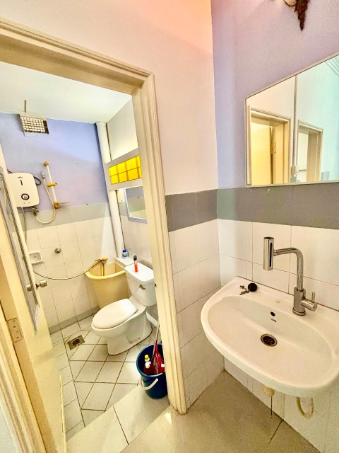 Permas Jaya - Double Storey Corner Lot / Fully Renovated & Extended / 15 mins to JB Town - Thumbnail 11