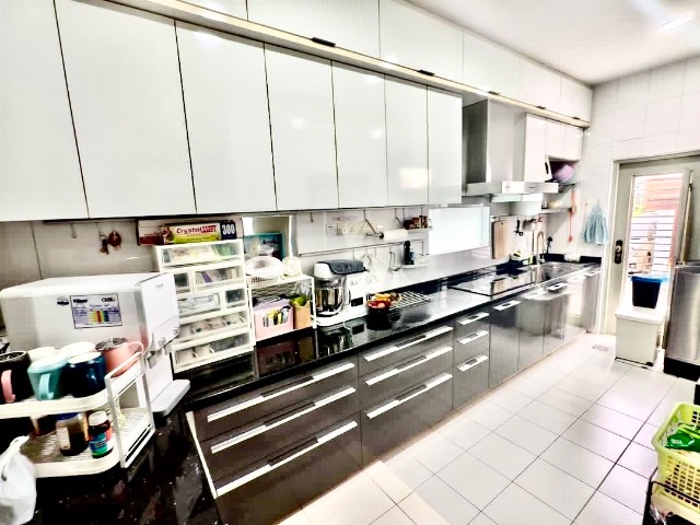 Bukit Indah (Avenue 8) - Double Storey Terrace / Fully Renovated & Extended / Move In Condition - Thumbnail 17